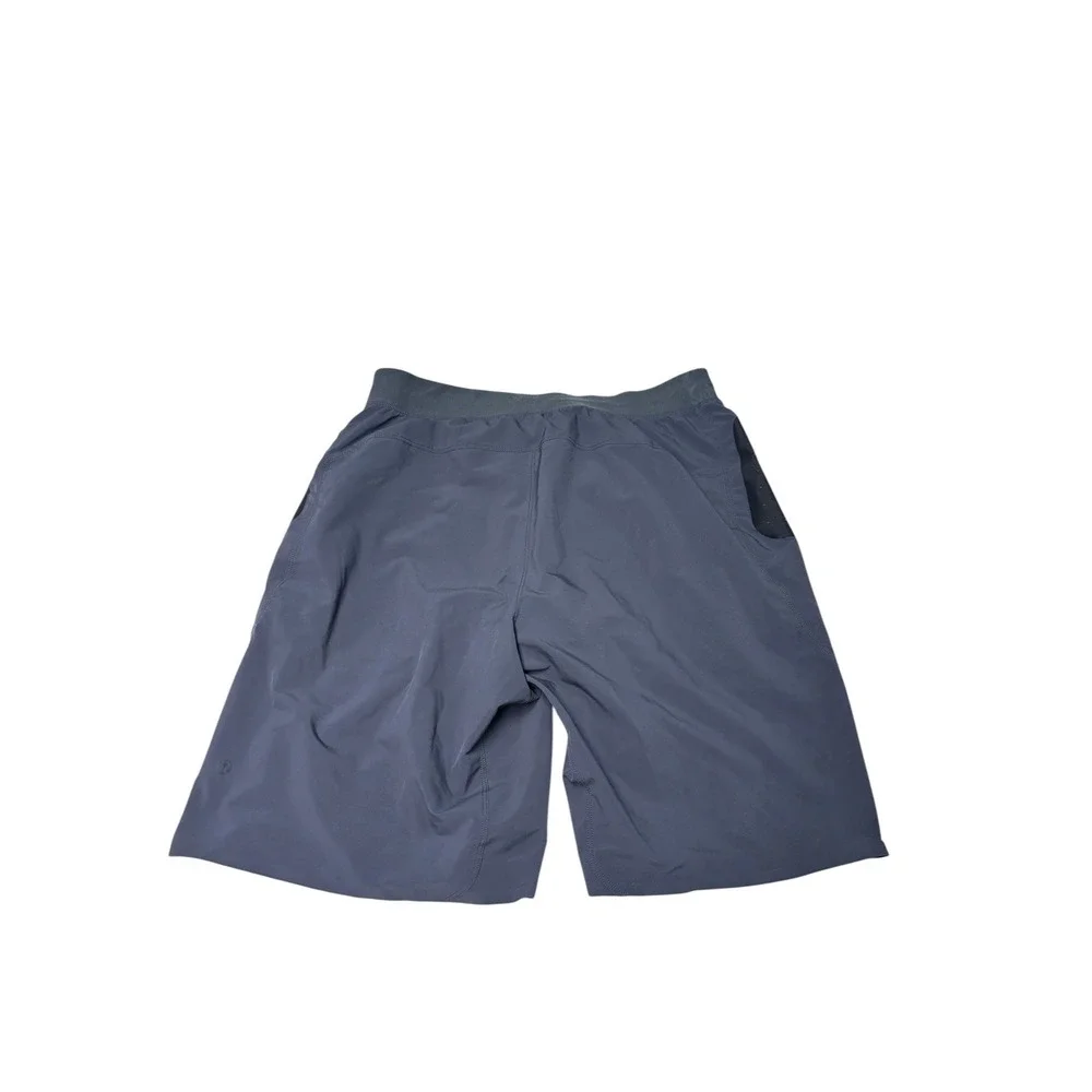 Lululemon License to Train Shorts Mens Large Gray Laser Cut Vent Pockets W29 L10